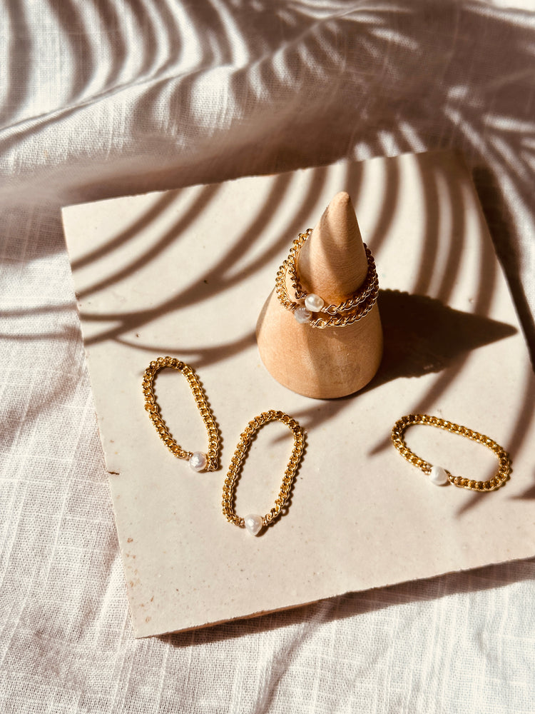 Pearly Chain Ring