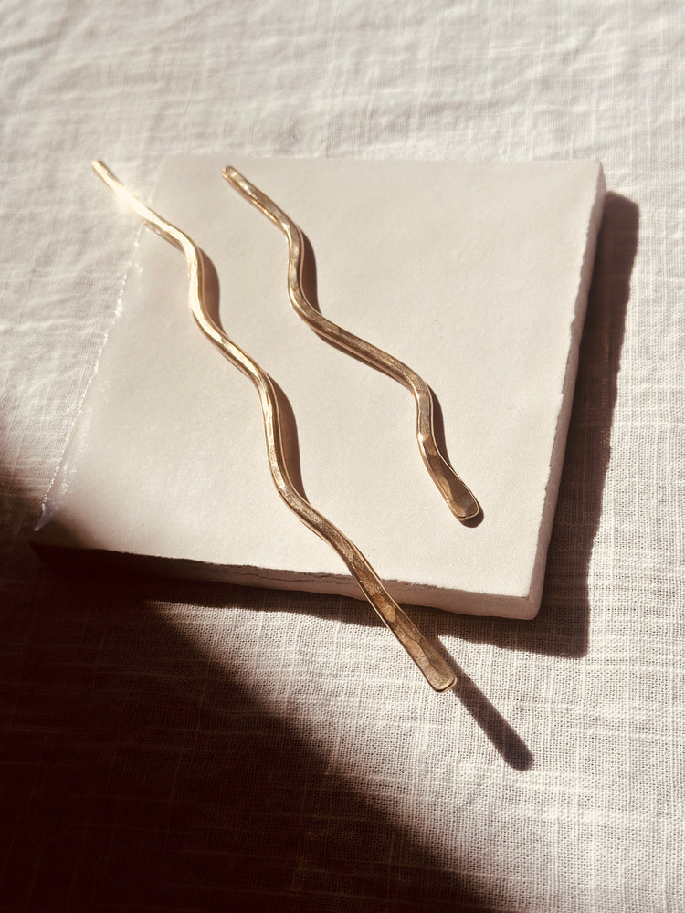 Wavy Chopsticks