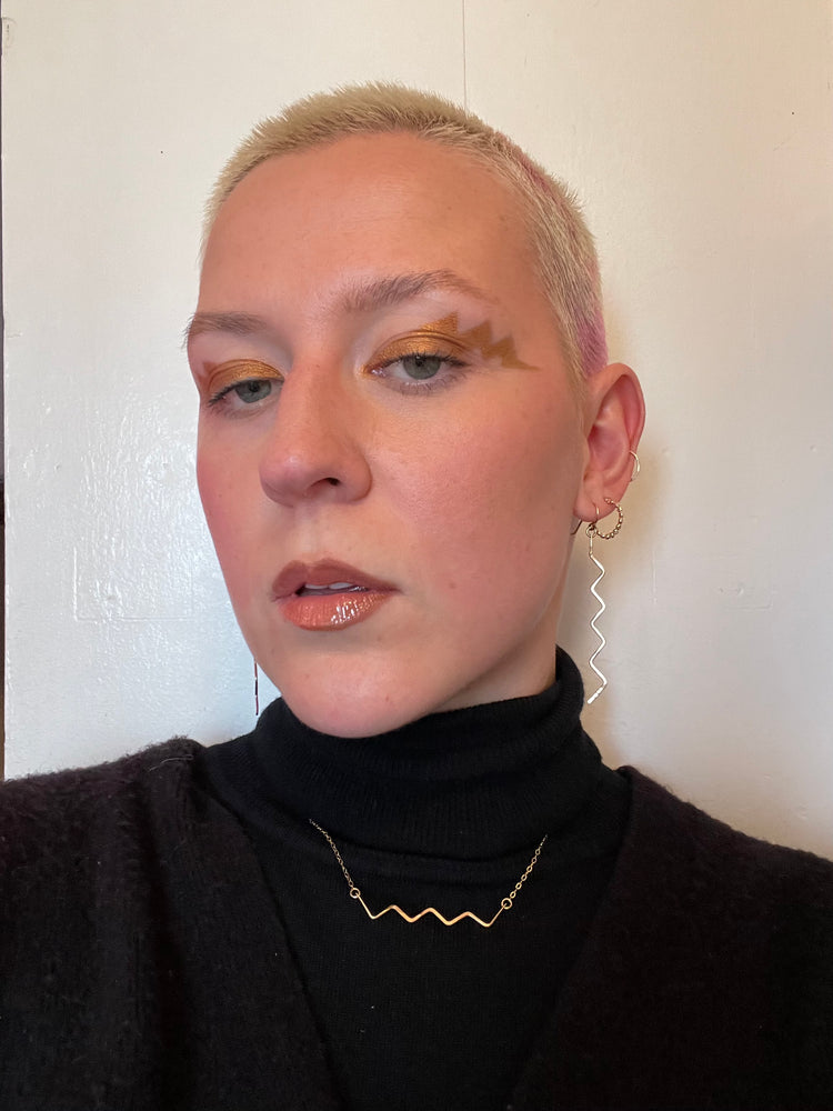 Zag Ziggie Neckline