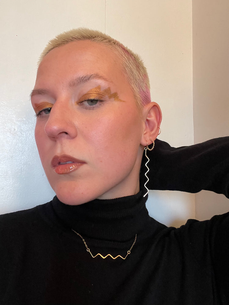 Zag Ziggie Neckline