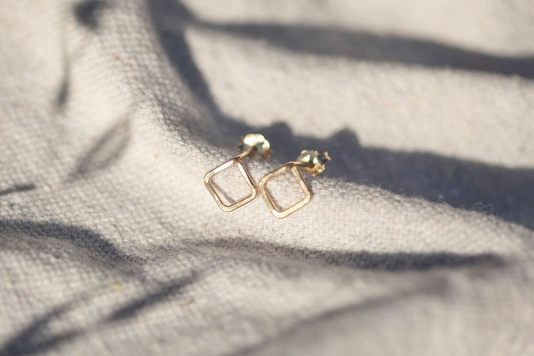 Baado Studs