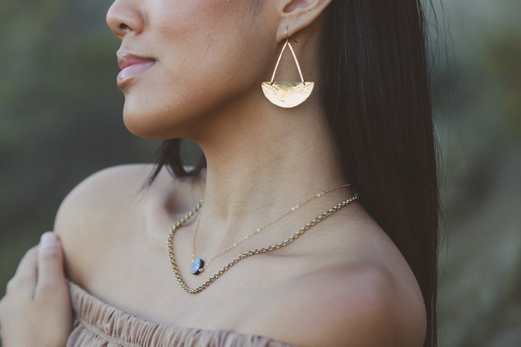 Leelo Dangles (ws)
