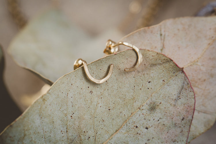 Luna Studs